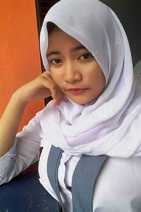 jilbab sma ngentot|Baru:Pelajar SMA jilbab ngentot pake kondom 2:20